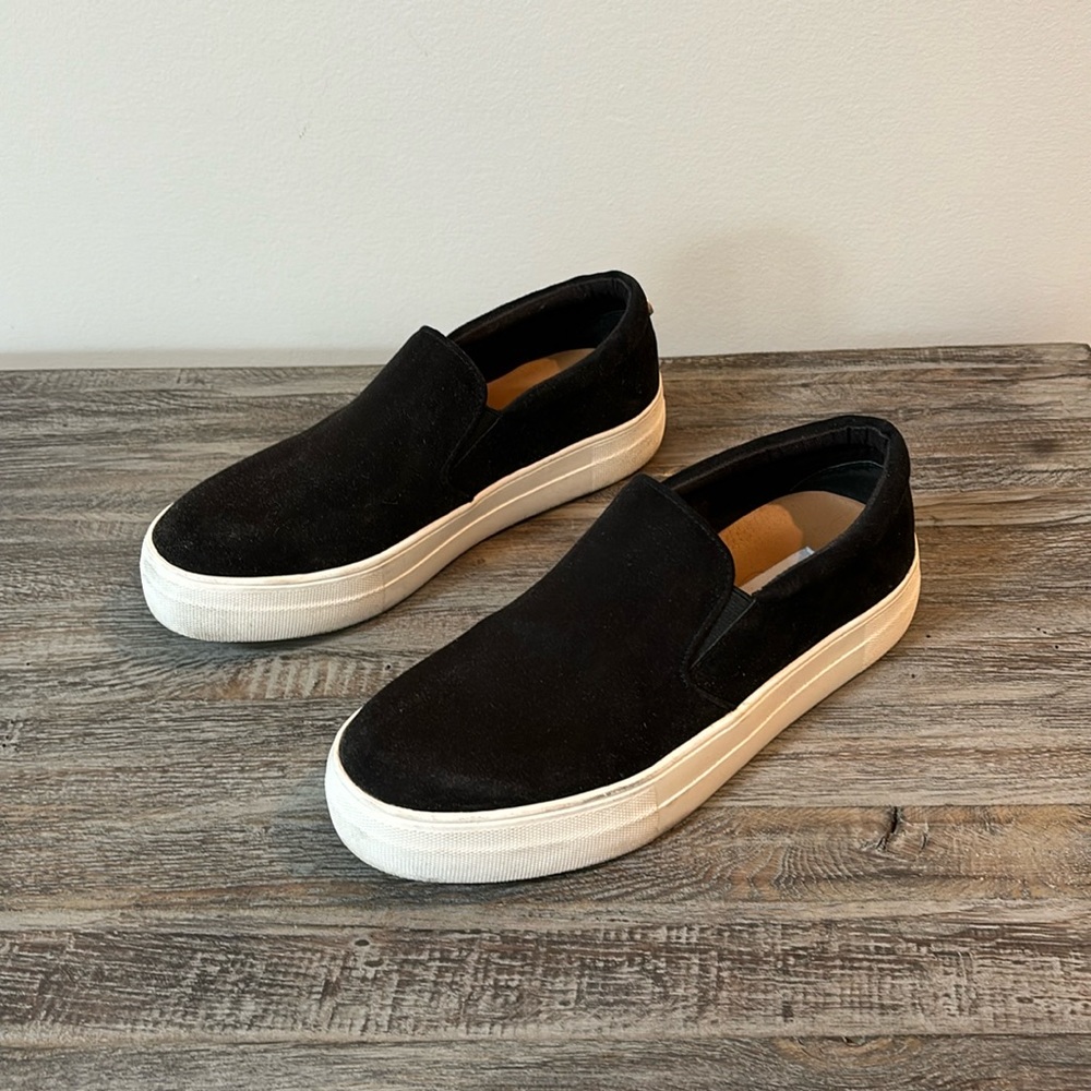 Steve Madden Gills